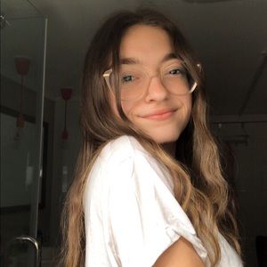 Meet your Posher, Annakym